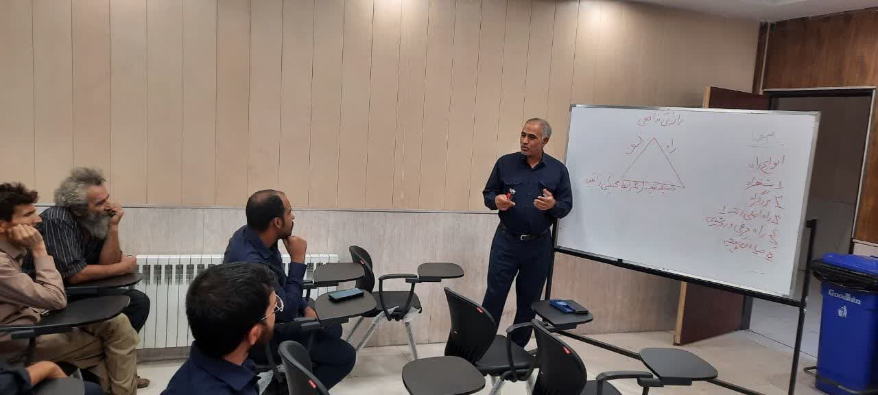 برگزاری دوره ی آموزش رانندگی تدافعی برگزاری دوره ی آموزش رانندگی تدافعی
