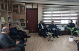 جلسه هم اندیشی به منظور پیشبرد اهداف ،طرح و برنامه ها در دفتر مدیر کل راه آهن استان کرمان با حضور مدیر عامل محترم شرکت سمنگان ترابر ایرانیان و هیئت همراه، و حضور مدیر کل راه آهن استان در کرمان برگزار گردید.