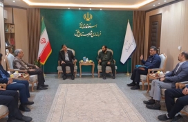  جلسه تعامل شهرستان بافق (یزد)با شهرستان زرند در خصوص بررسی موضوعات حمل و نقل با حضور مدیر عامل محترم شرکت،مدیر عامل محترم زیسکو،مدیر محترم بازرگانی هلدینگ میدکو،فرماندار محترم بافق وفرماندار محترم زرند در  دفتر فرماندار شهرستان بافق برگزار گردید.